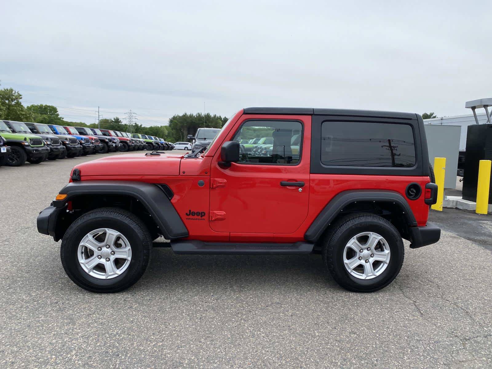 Certified 2022 Jeep Wrangler Sport AWD/4WD image 7