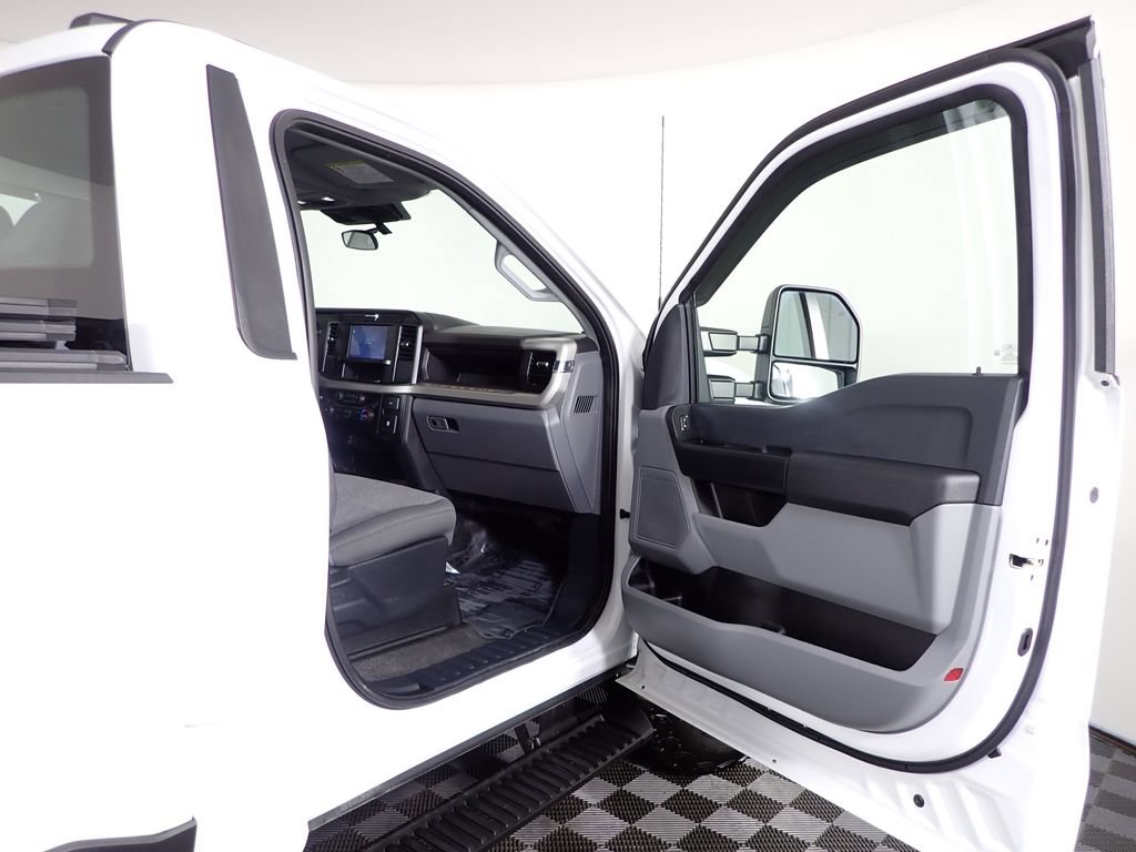Used 2025 Ford F250 XL w/ XL Chrome Package AWD/4WD image 25