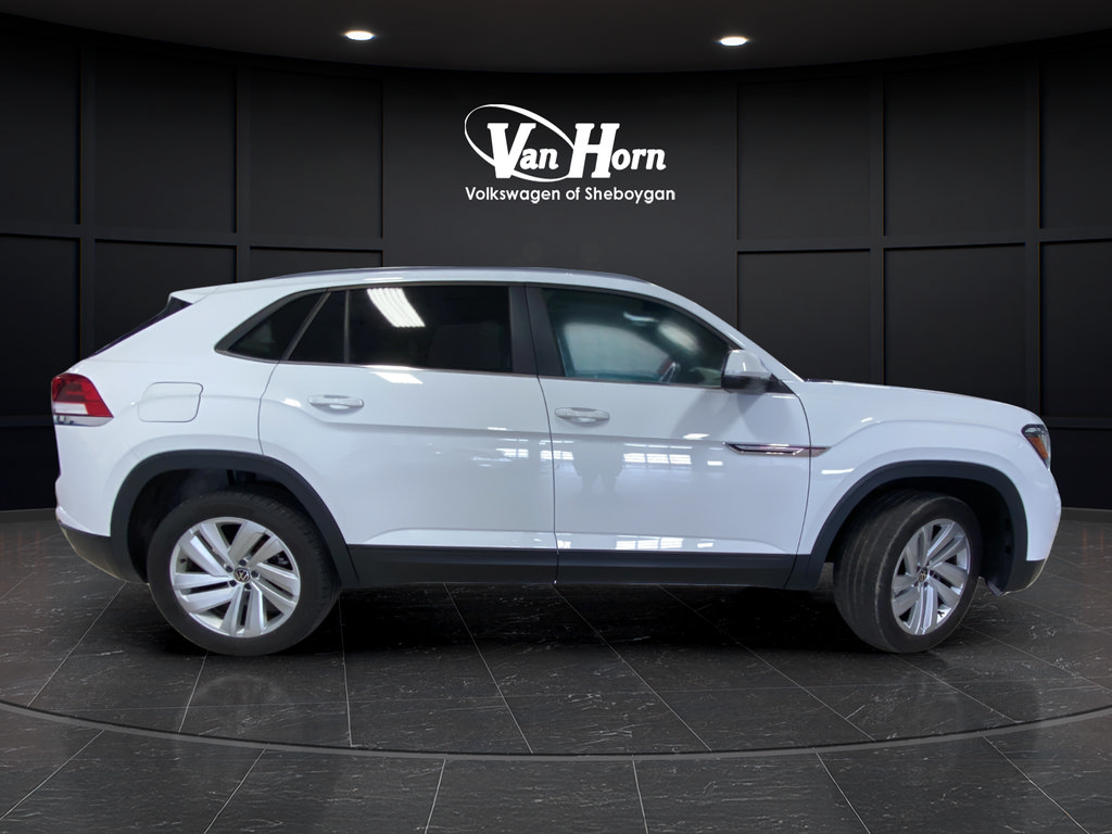Used 2020 Volkswagen Atlas Cross Sport SE w/ Towing Package AWD/4WD image 8