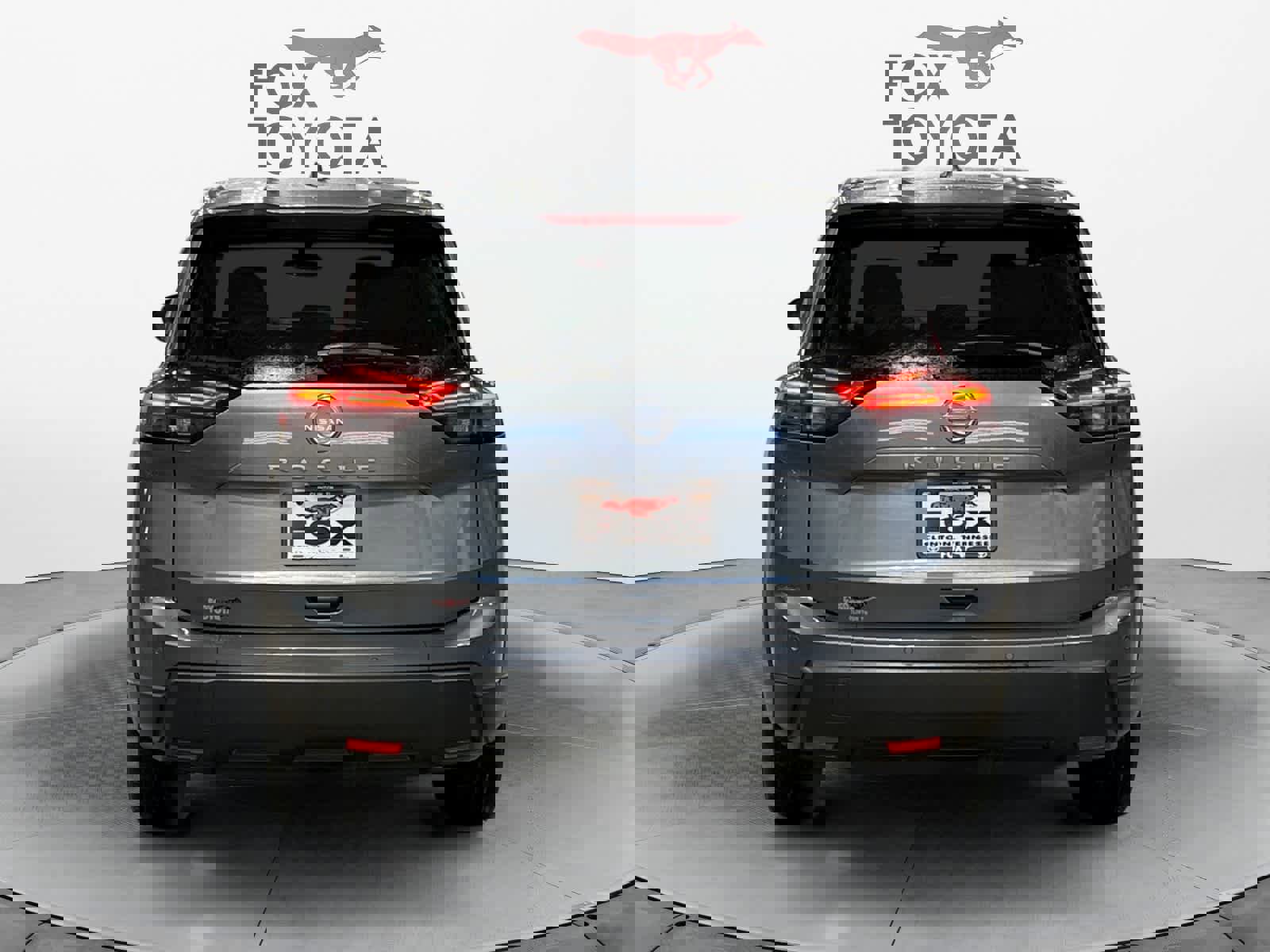 Used 2025 Nissan Rogue SV image 5