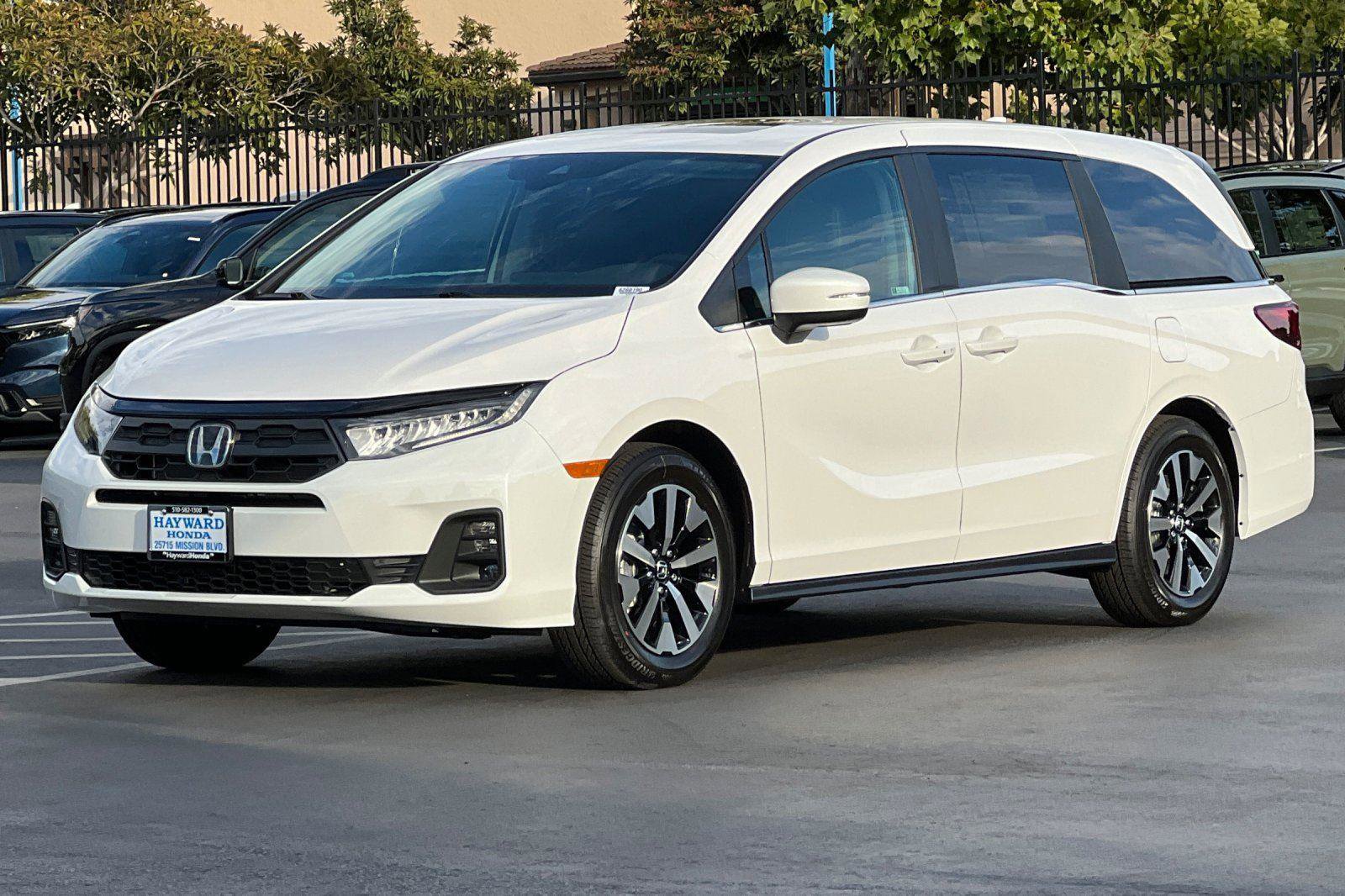 New 2026 Honda Odyssey EX-L image 7