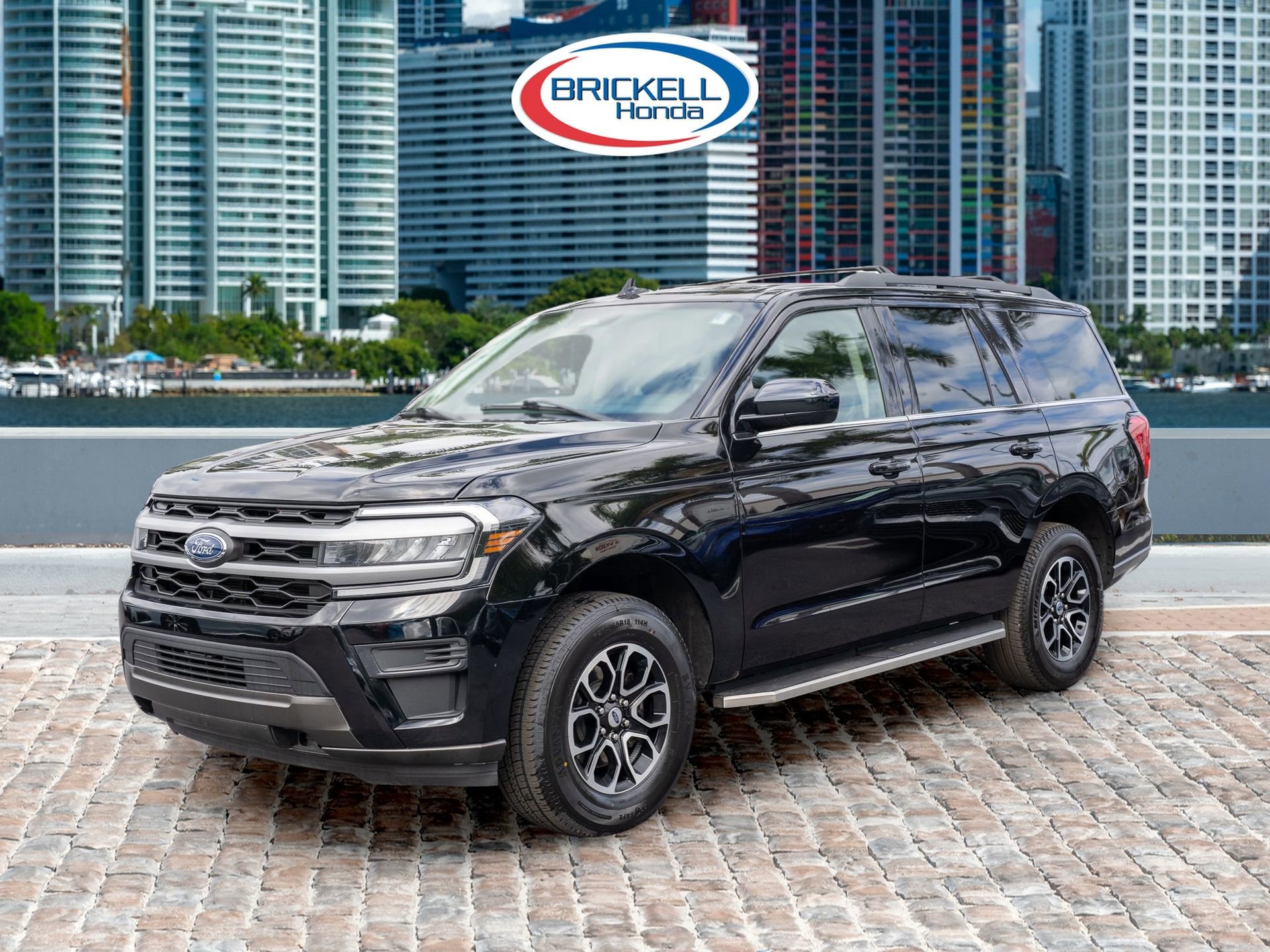 Used 2024 Ford Expedition XLT