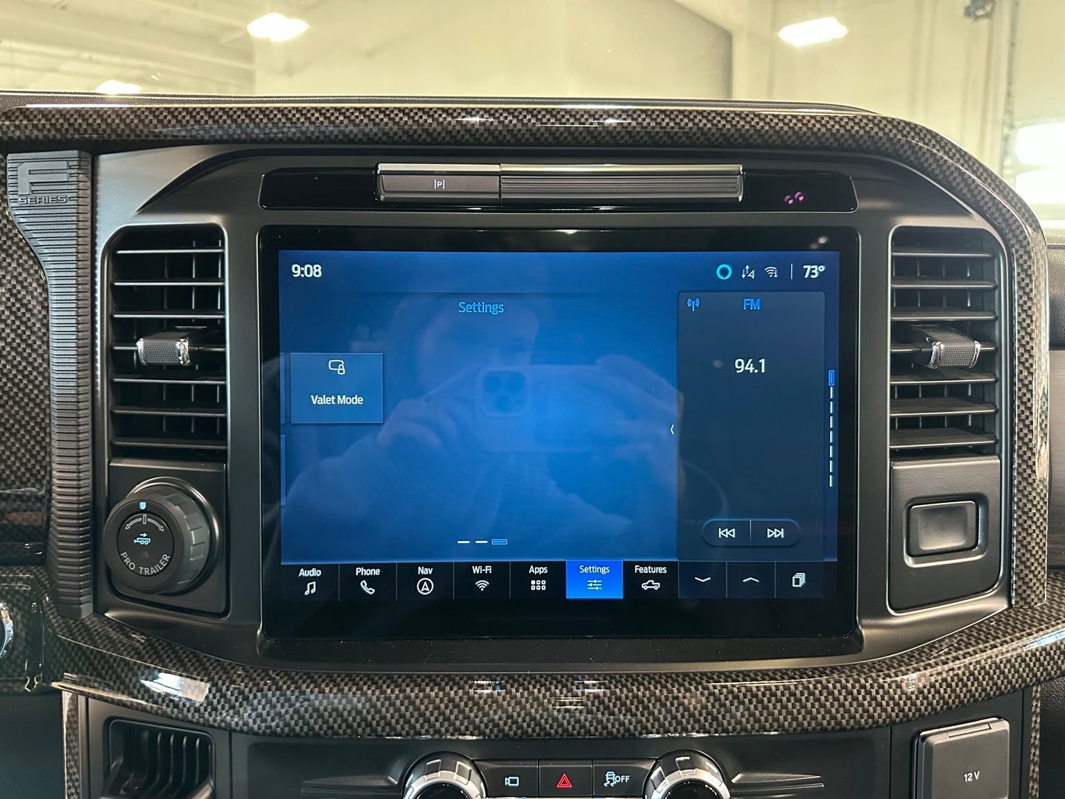 Used 2025 Ford F150 Lariat w/ Equipment Group 502A High image 34