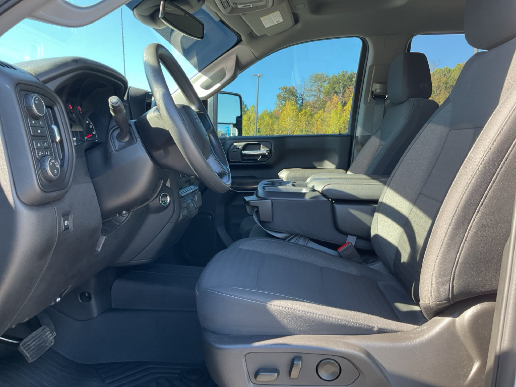Used 2026 Chevrolet Silverado 2500 Custom w/ Custom Value Package AWD/4WD image 16