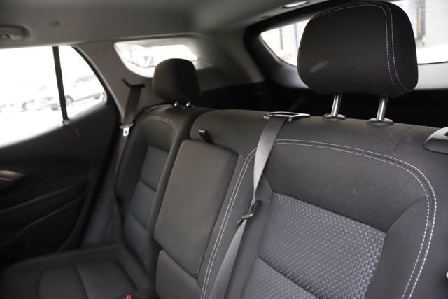 Used 2022 GMC Terrain SLE w/ Driver Convenience Package image 16