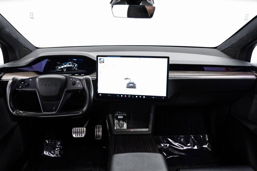 Used 2022 Tesla Model X image 17
