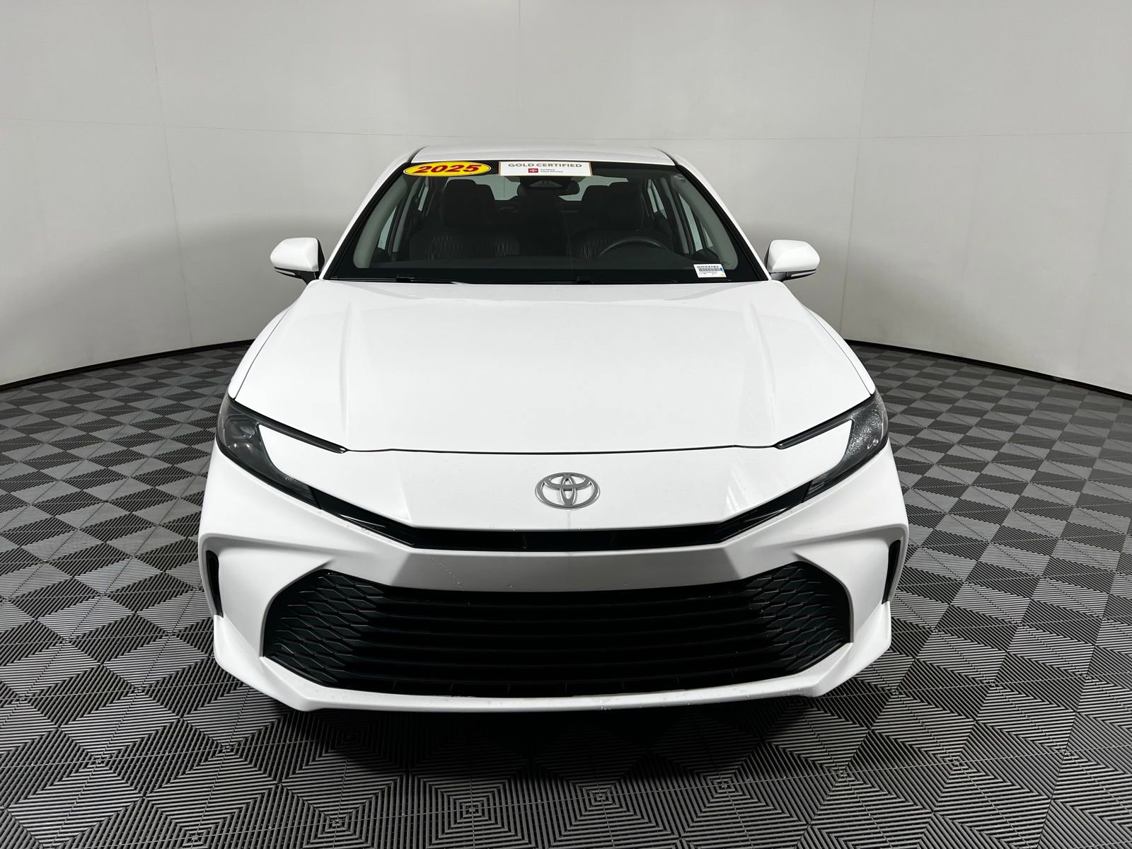 Certified 2025 Toyota Camry LE image 2