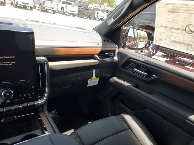 New 2026 GMC Yukon Denali RWD image 15