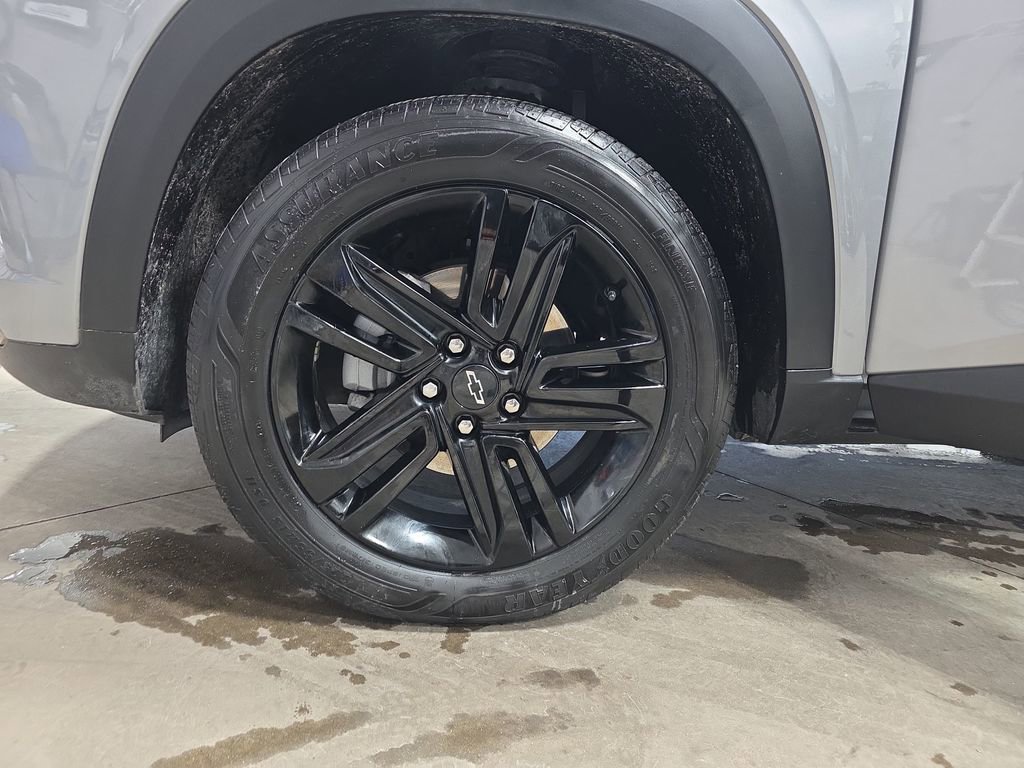 Certified 2024 Chevrolet Trax ACTIV w/ Sunroof Package image 36