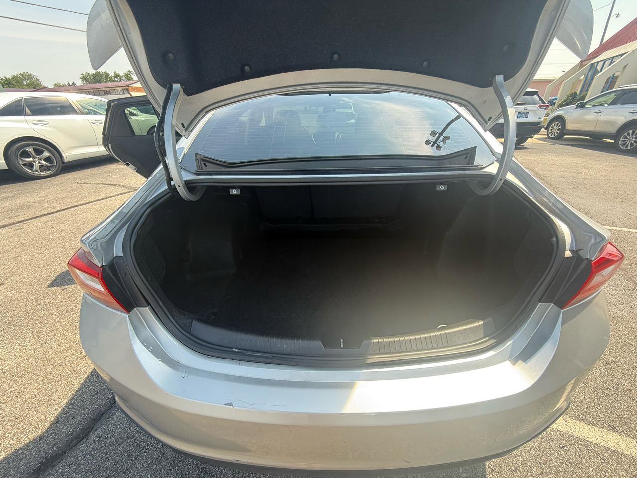 Used 2019 Chevrolet Malibu RS FWD image 12
