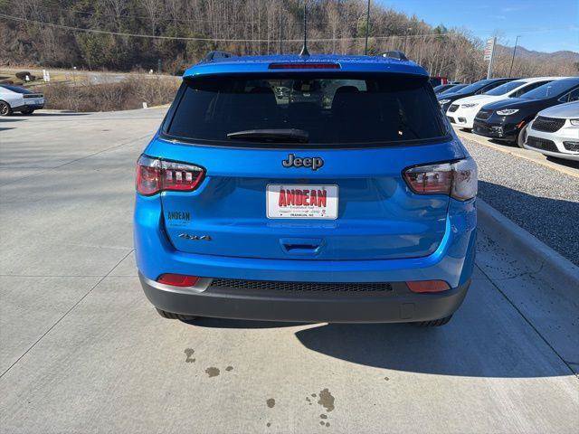 New 2026 Jeep Compass Latitude AWD/4WD image 4