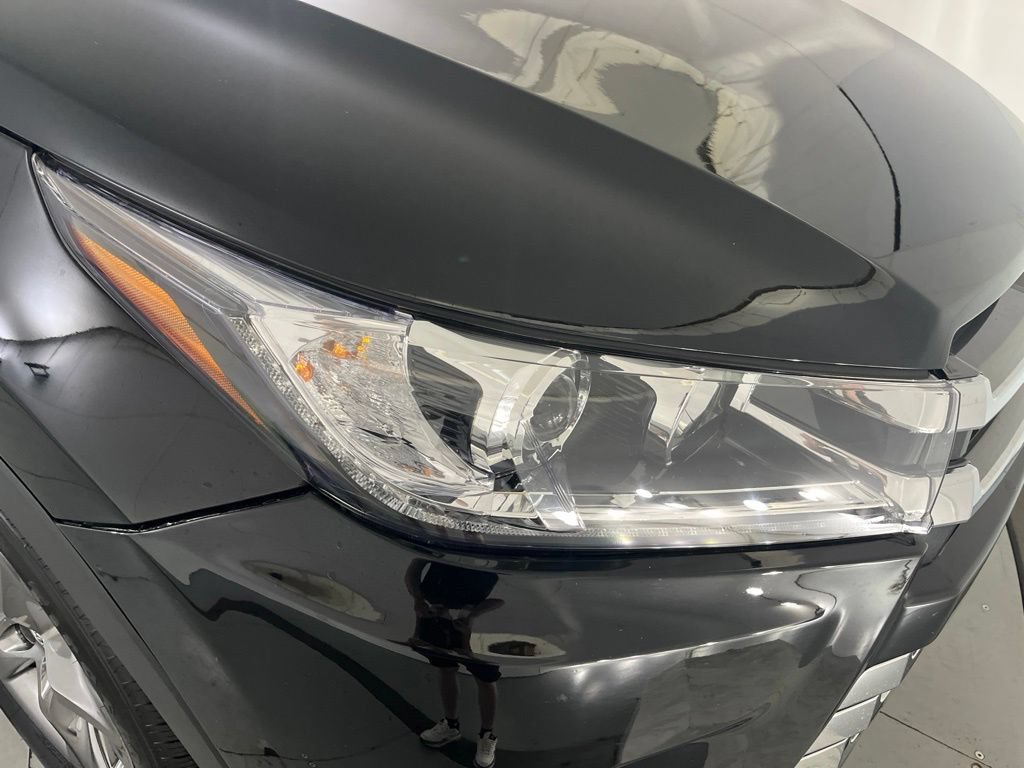 Used 2019 Toyota Highlander Limited AWD/4WD image 35