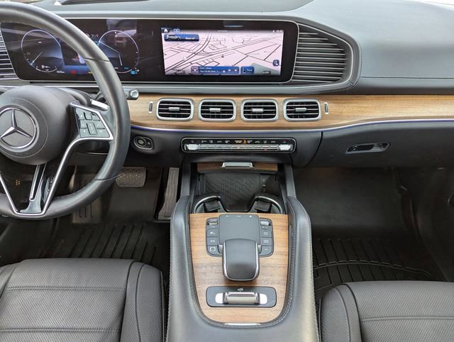 Used 2025 Mercedes-Benz GLS 450 4MATIC image 17