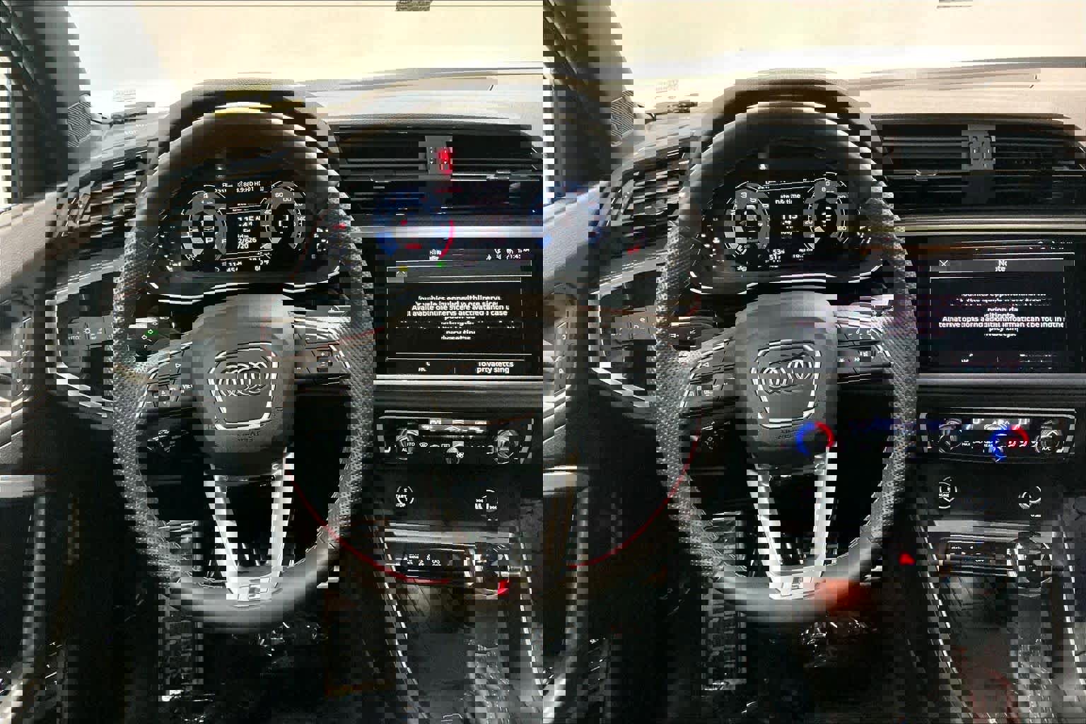 Certified 2025 Audi Q3 2.0T Premium Plus w/ Premium Plus Package image 8