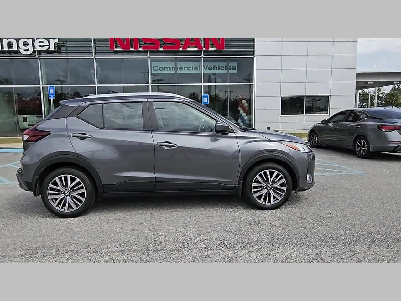 Used 2021 Nissan Kicks SV FWD image 35