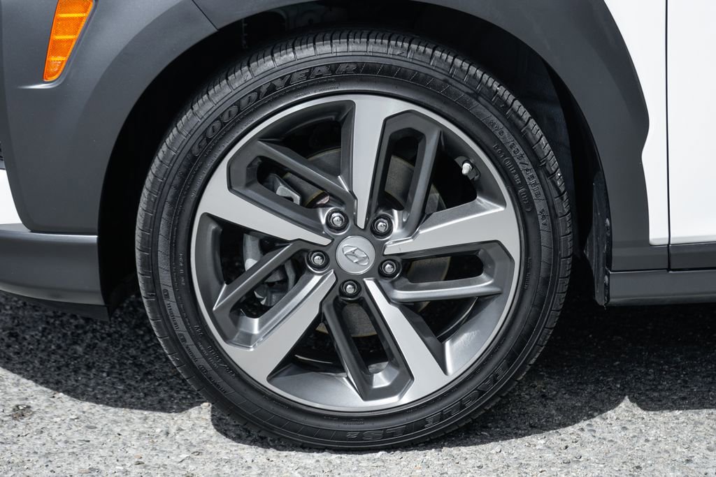 Used 2021 Hyundai Kona Limited FWD image 41