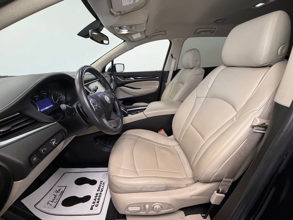 Used 2021 Buick Enclave Essence w/ Sport Touring Edition image 4