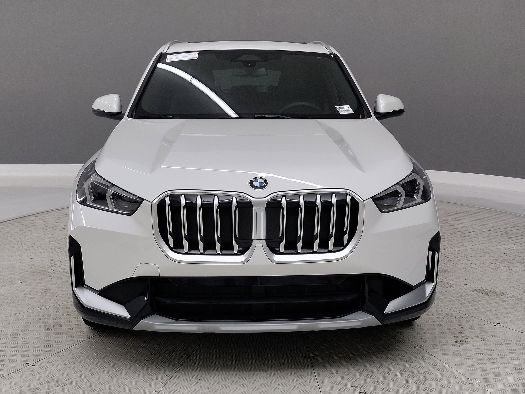 Used 2026 BMW X1 xDrive28i w/ Convenience Package AWD/4WD image 2