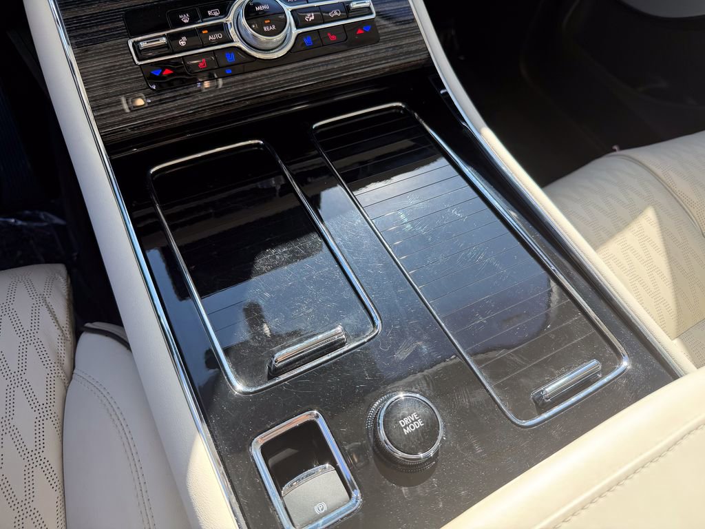 Certified 2023 Lincoln Aviator Black Label image 31