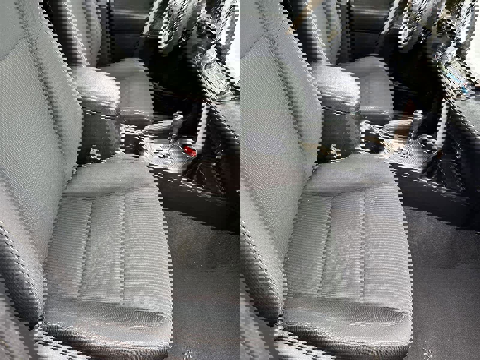 Used 2014 Toyota RAV4 XLE image 16