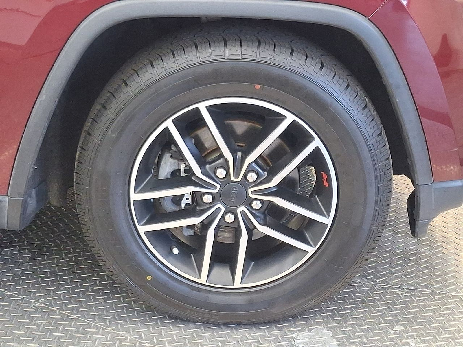 Used 2019 Jeep Grand Cherokee Trailhawk AWD/4WD image 27