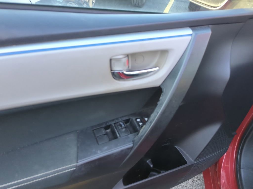 Used 2016 Toyota Corolla LE image 8