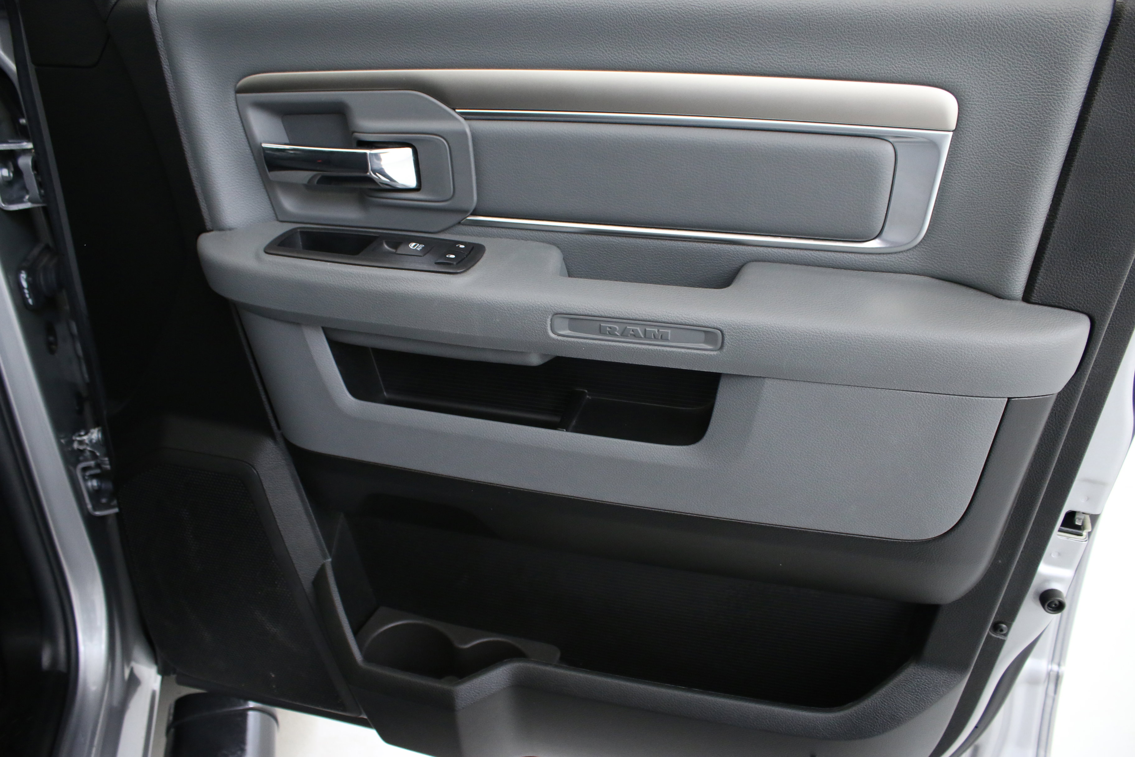 Used 2019 RAM 1500 Classic Warlock w/ Electronics Group AWD/4WD image 30