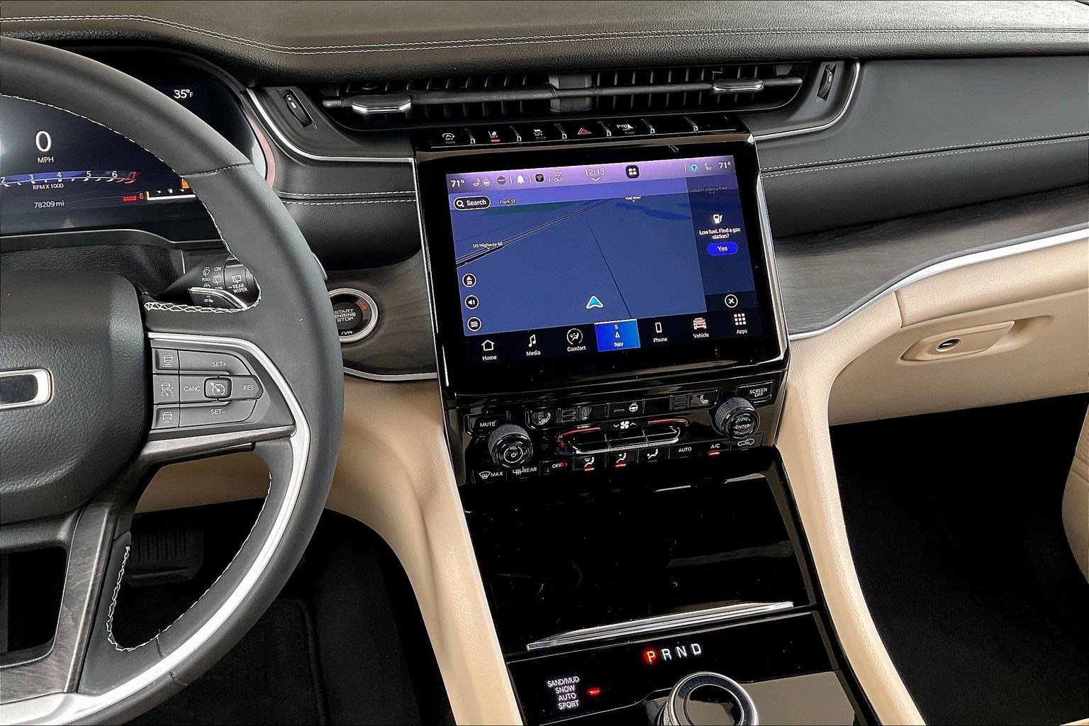 Used 2023 Jeep Grand Cherokee L Limited image 10