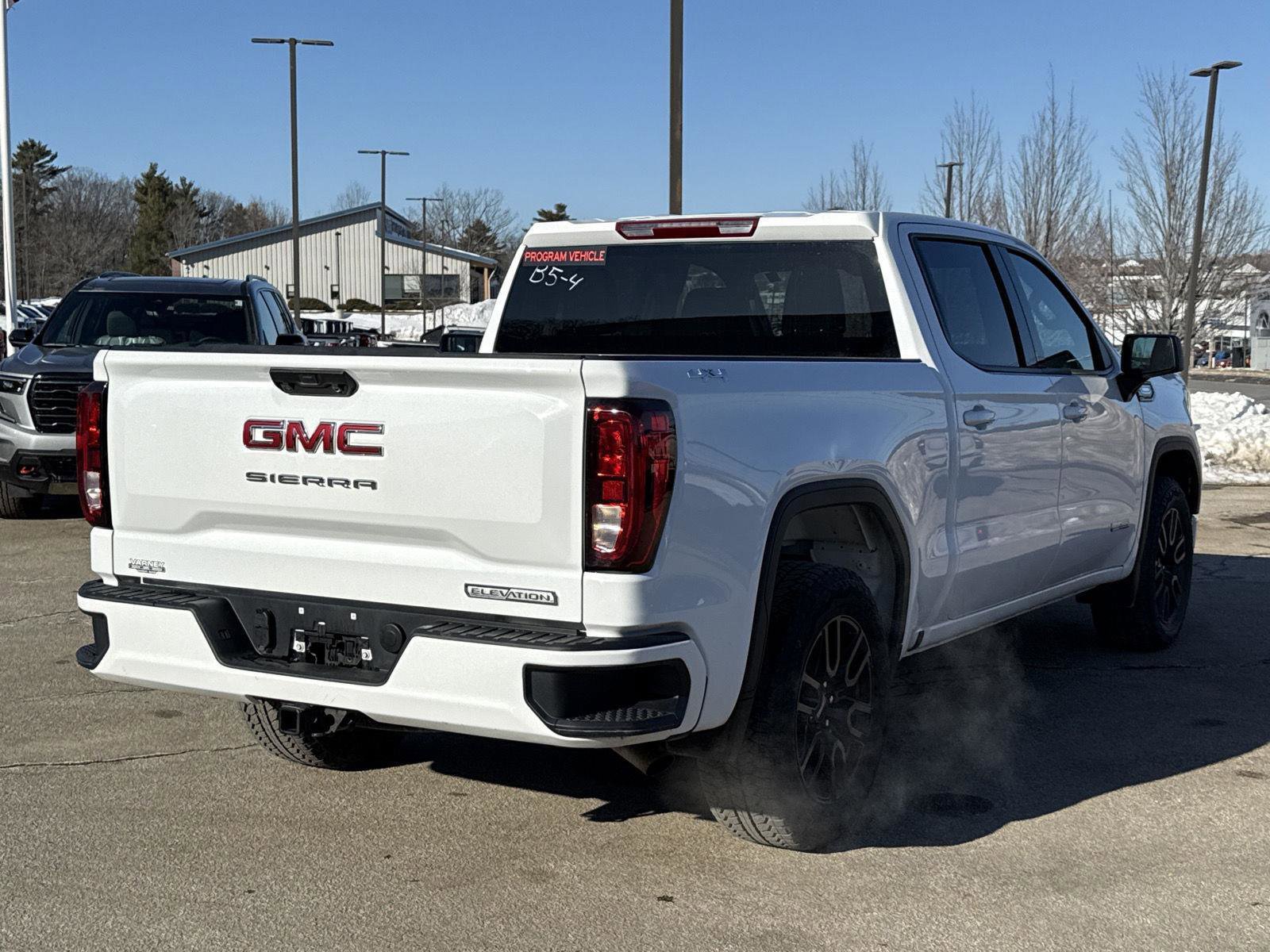 New 2026 GMC Sierra 1500 Elevation image 10