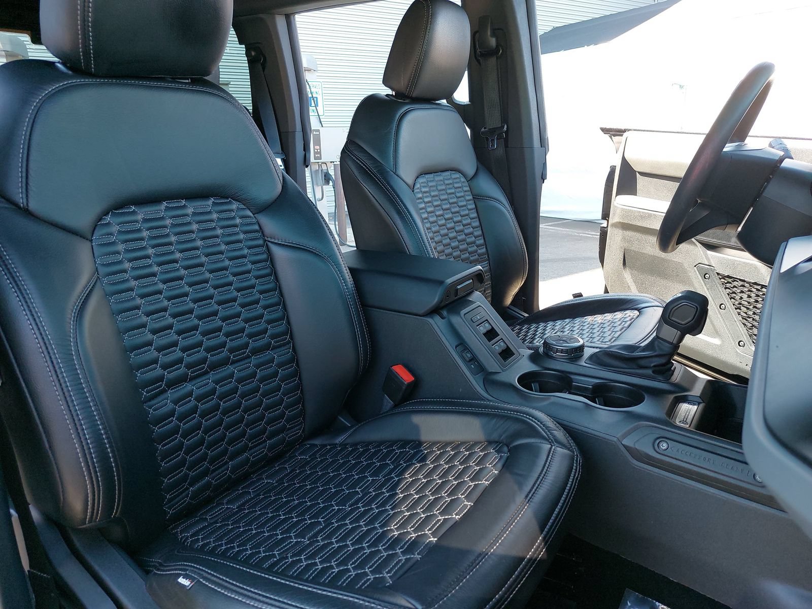 Used 2023 Ford Bronco 4-Door AWD/4WD image 10
