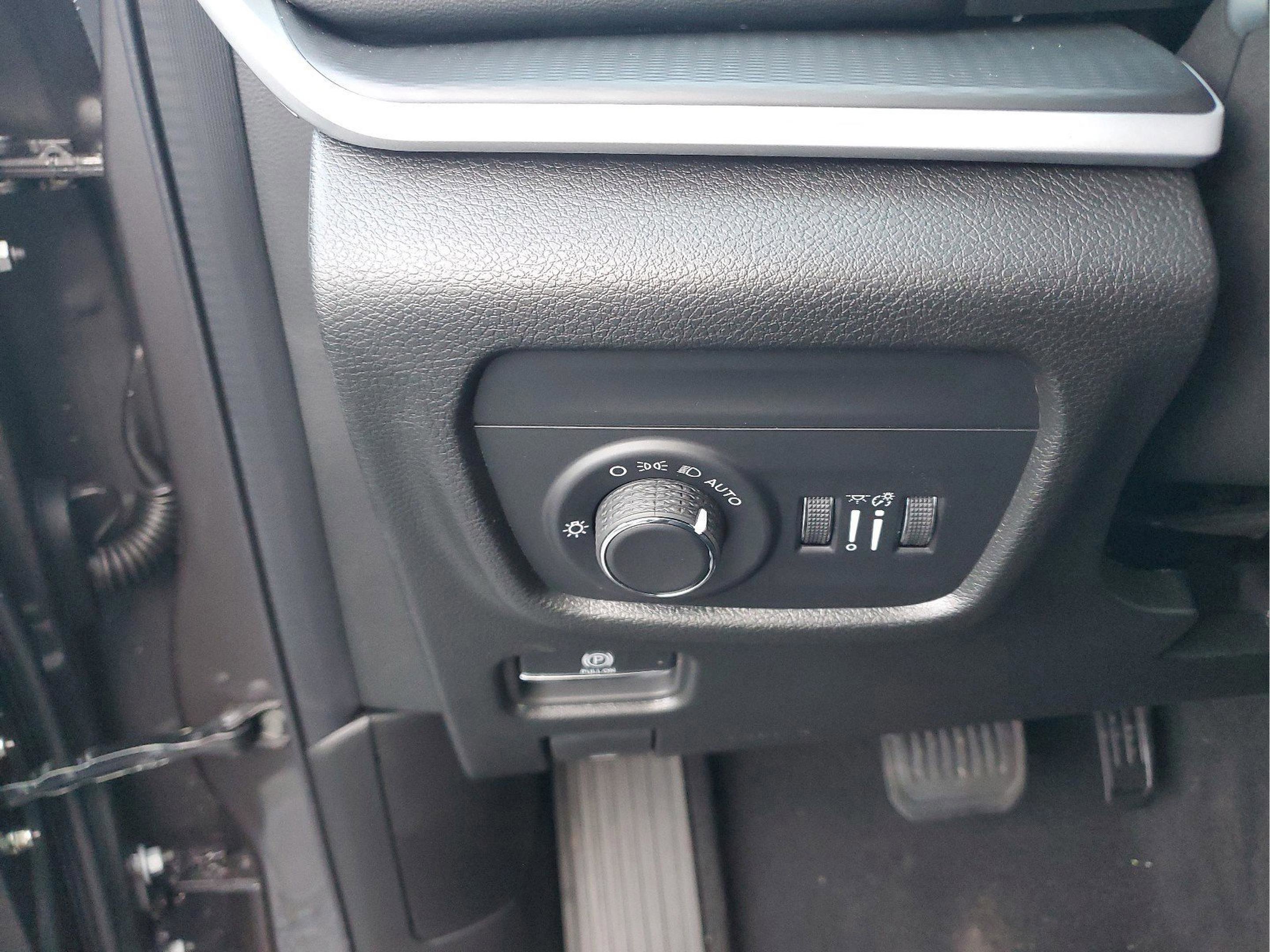 New 2025 Jeep Grand Cherokee Laredo w/ Luxury Tech Group I image 26