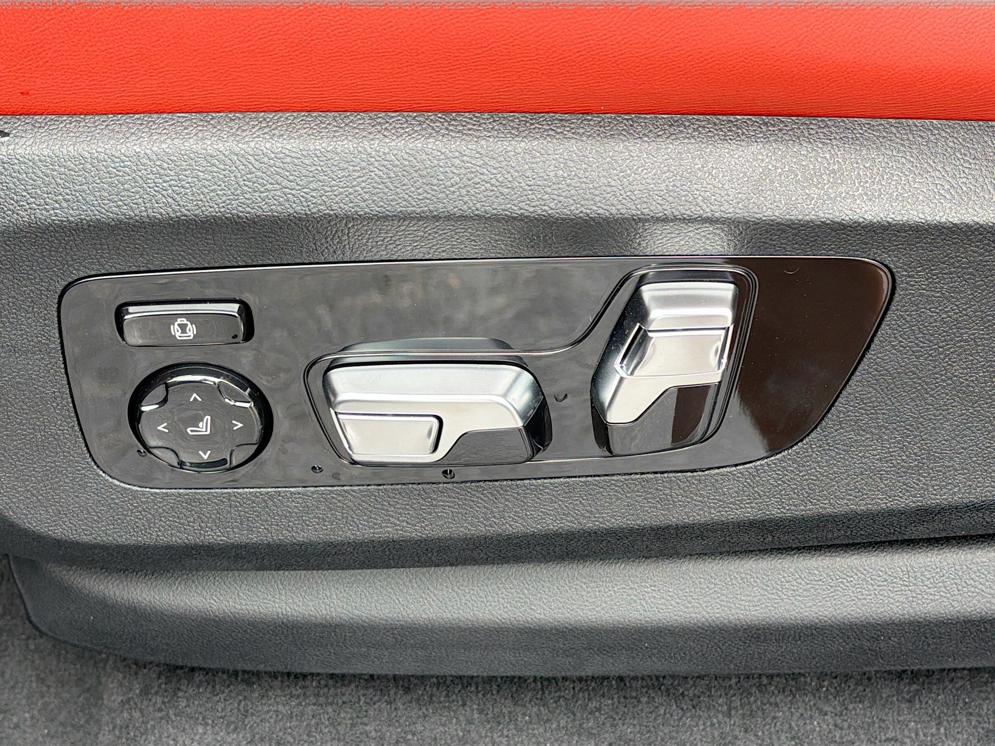 New 2027 BMW X6 M Competition w/ Executive Package AWD/4WD image 25