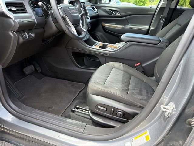 Used 2021 GMC Acadia SLE w/ Driver Convenience Package FWD image 9