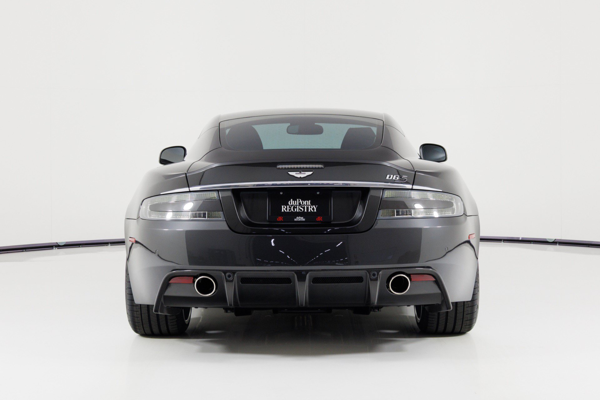 Used 2011 Aston Martin DBS Coupe RWD image 4