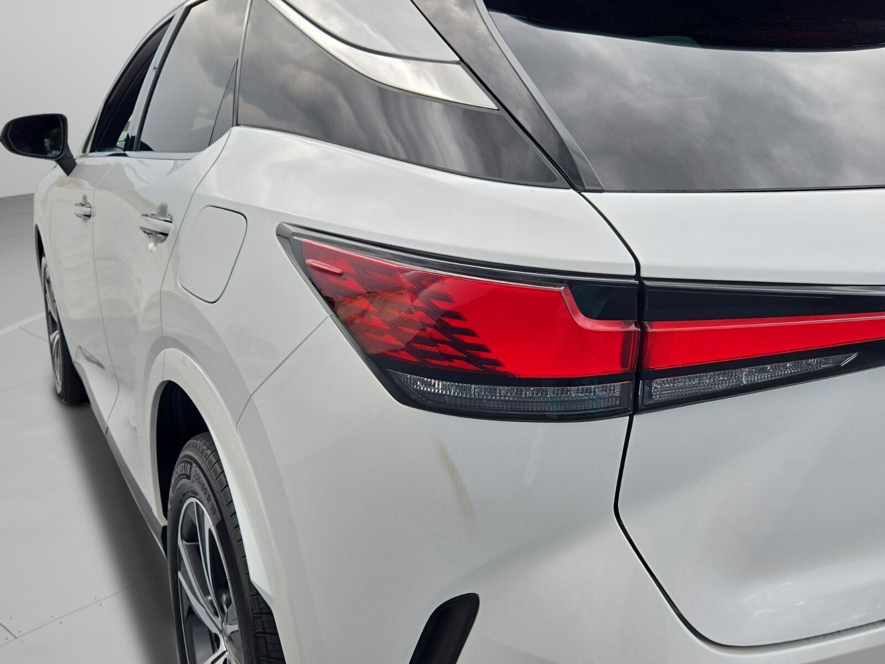 Certified 2025 Lexus RX 350 FWD image 27