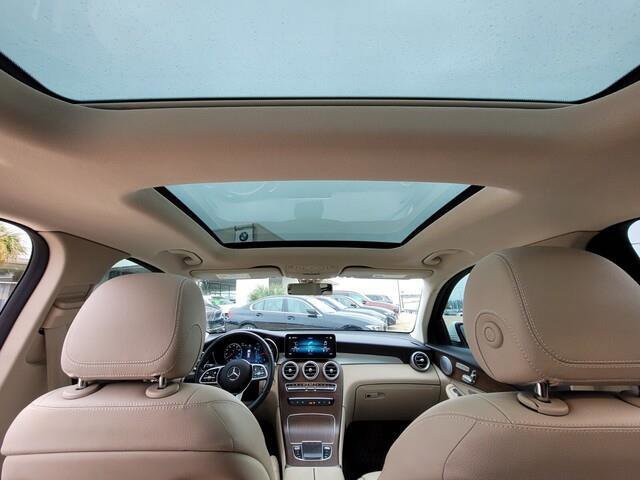 Used 2020 Mercedes-Benz GLC 300 4MATIC image 33