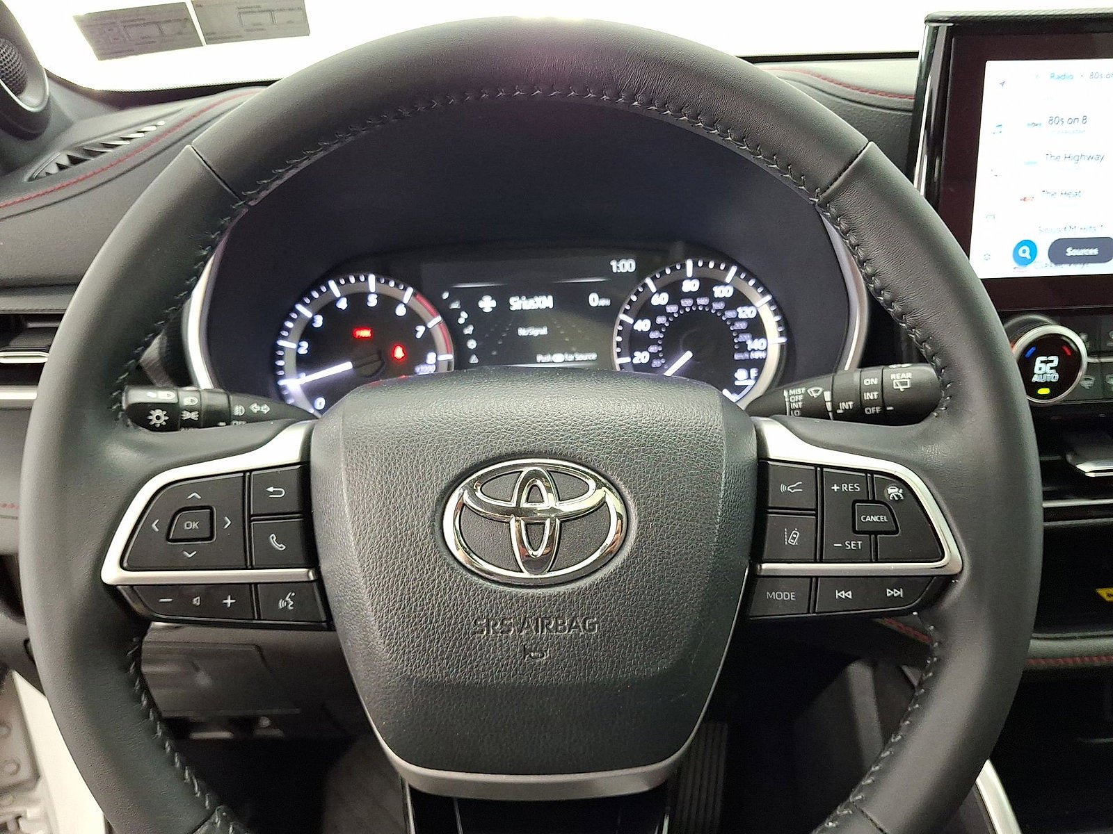 Used 2024 Toyota Highlander XSE AWD/4WD image 8