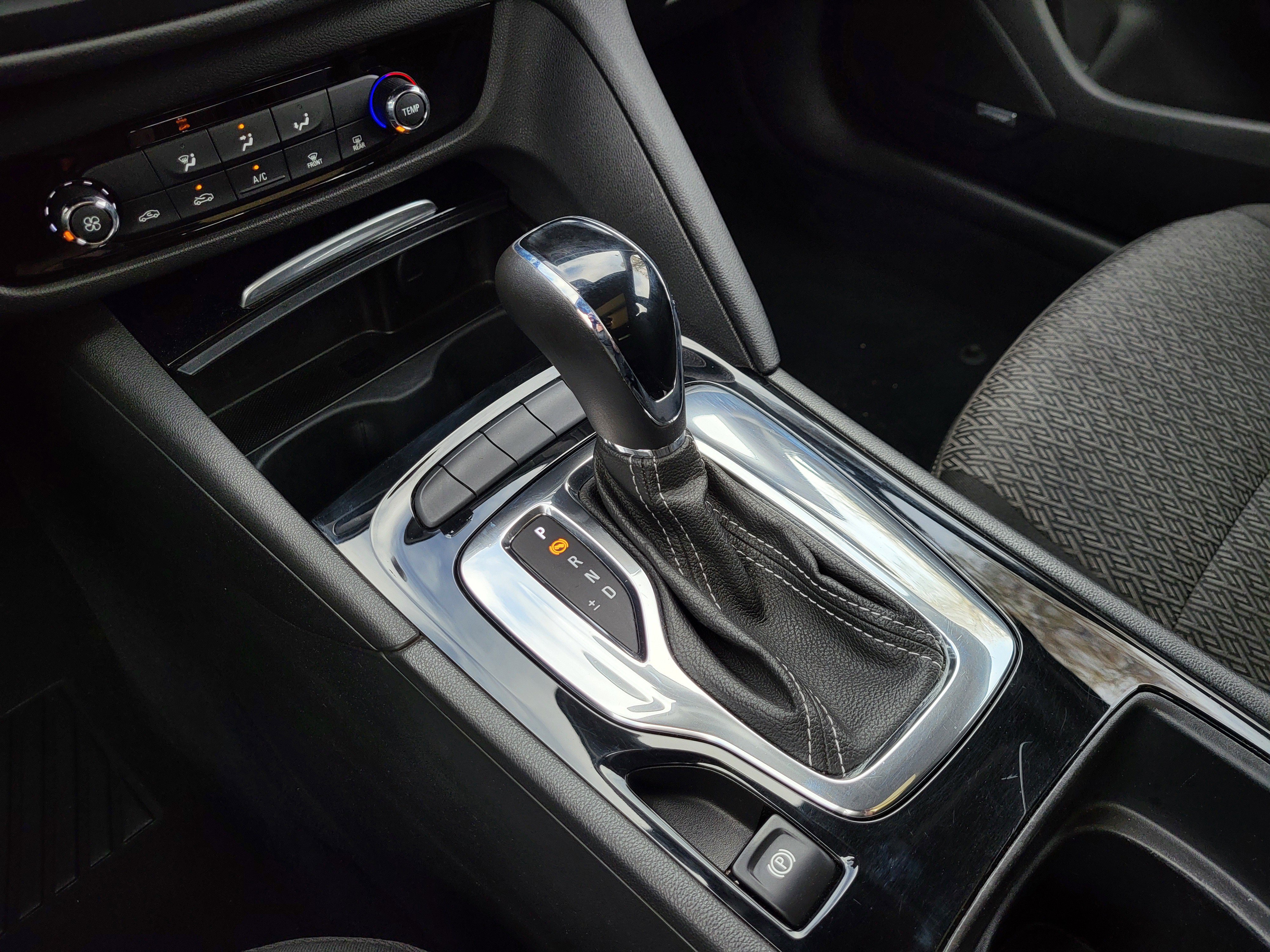 Used 2019 Buick Regal Preferred w/ Sights and Sounds Package image 26