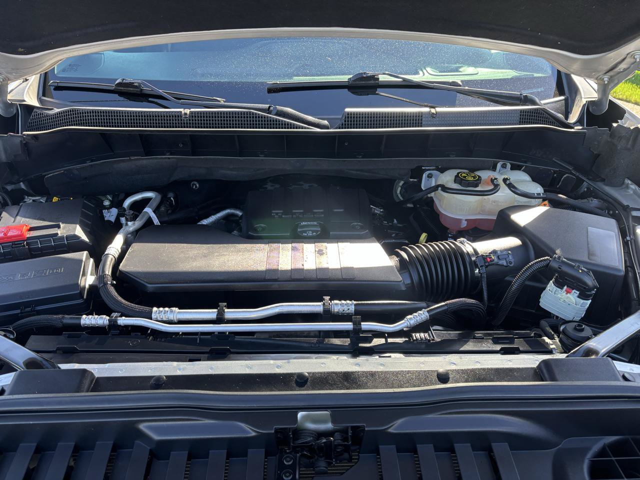 Used 2022 Chevrolet Silverado 1500 Custom w/ LPO, Dark Essentials Package AWD/4WD image 32