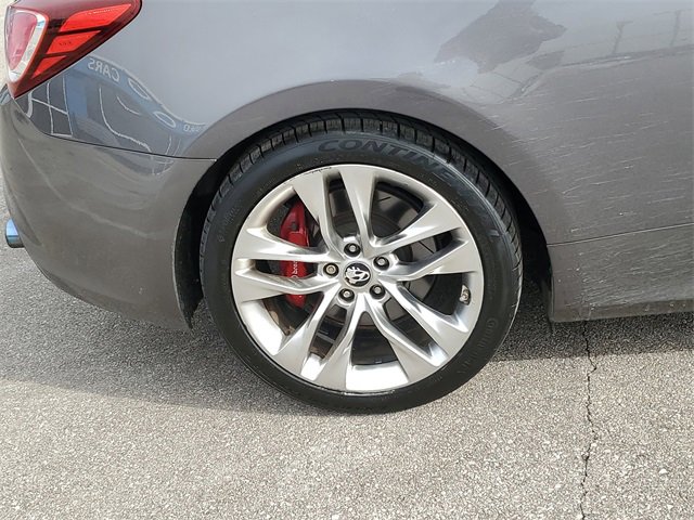 Used 2013 Hyundai Genesis 2.0T image 5