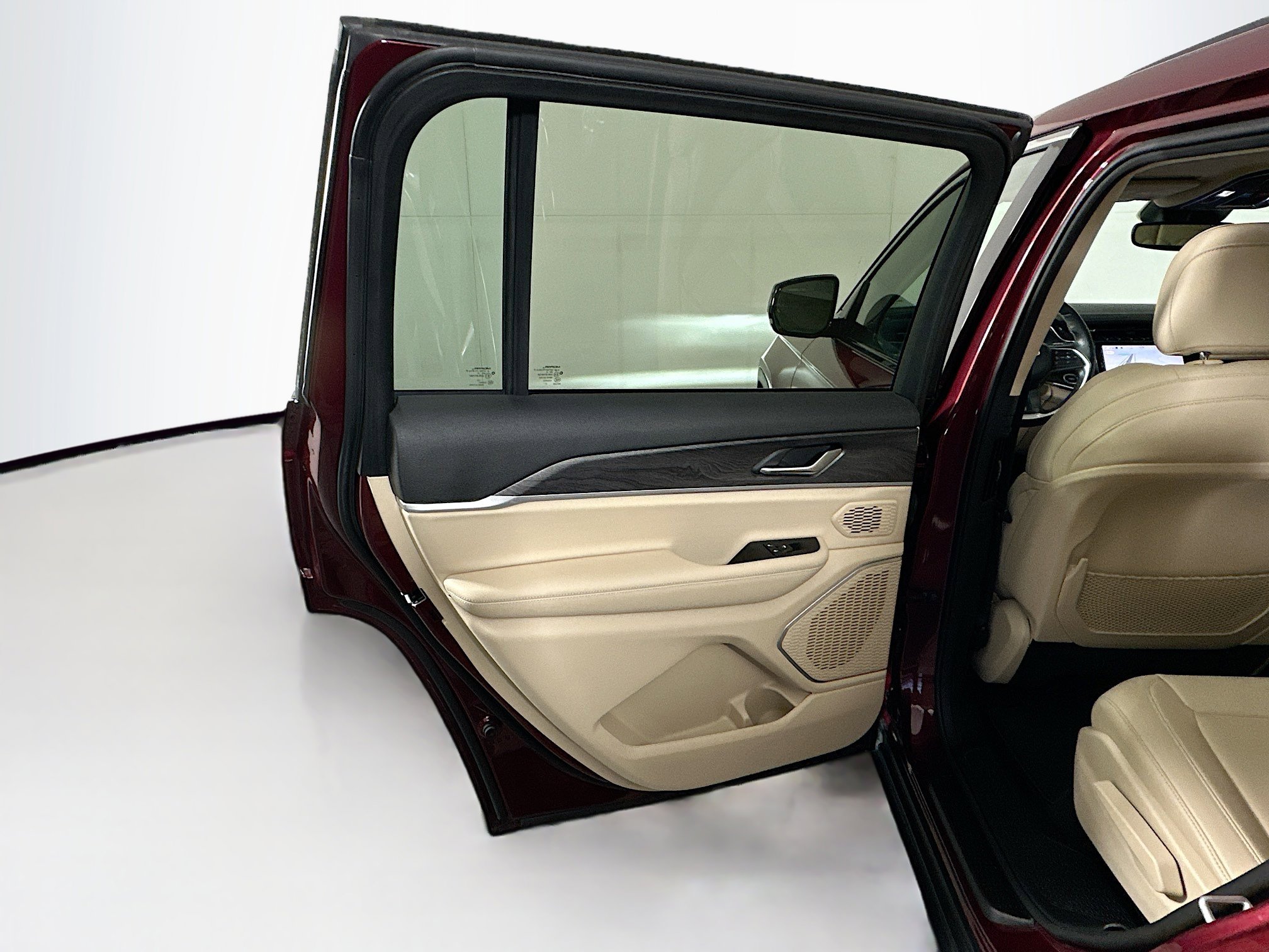 Used 2021 Jeep Grand Cherokee L Limited image 25