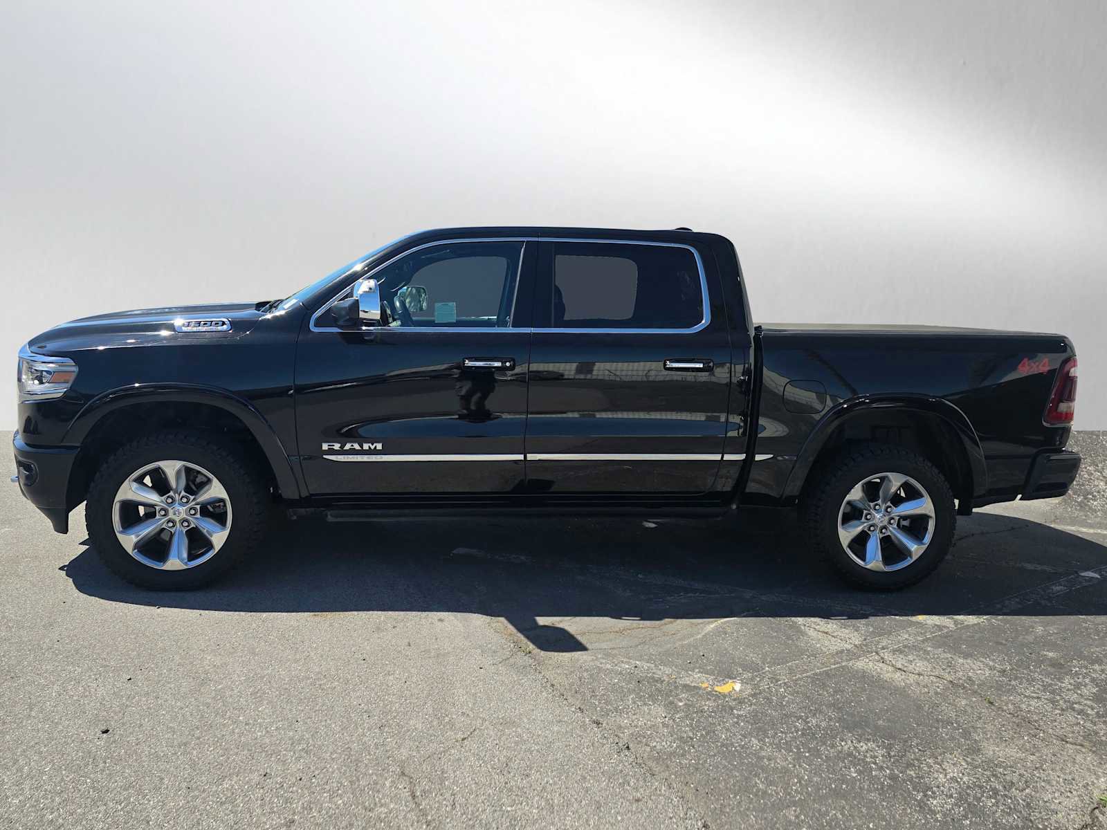 Used 2019 RAM 1500 Limited image 6