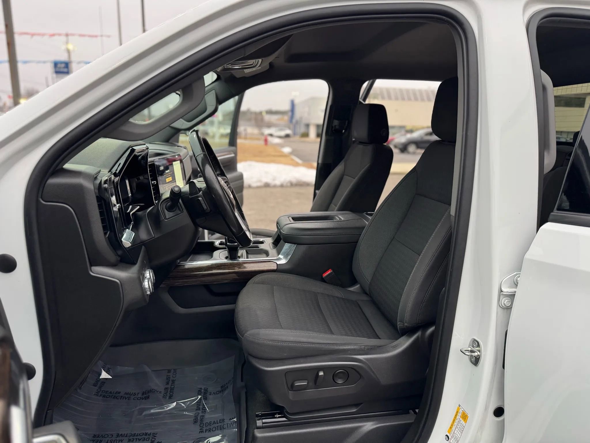 Used 2022 GMC Sierra 1500 Elevation w/ LPO, Elevation Black Package image 11