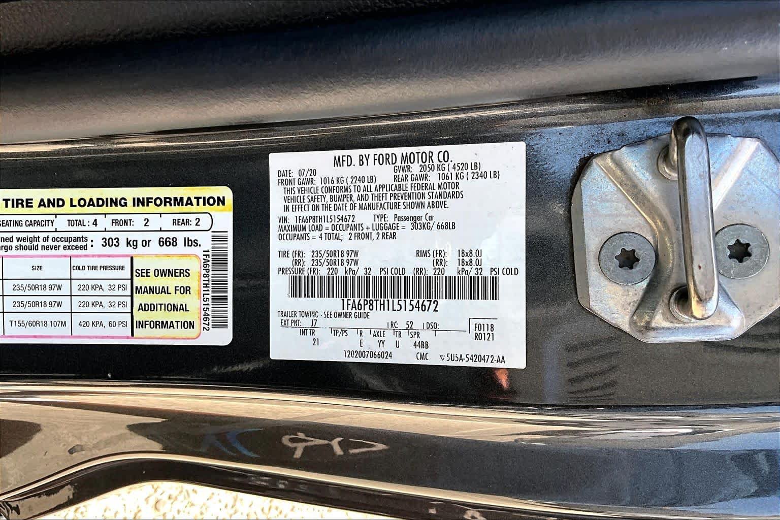 Used 2020 Ford Mustang Coupe w/ Equipment Group 101A RWD image 34