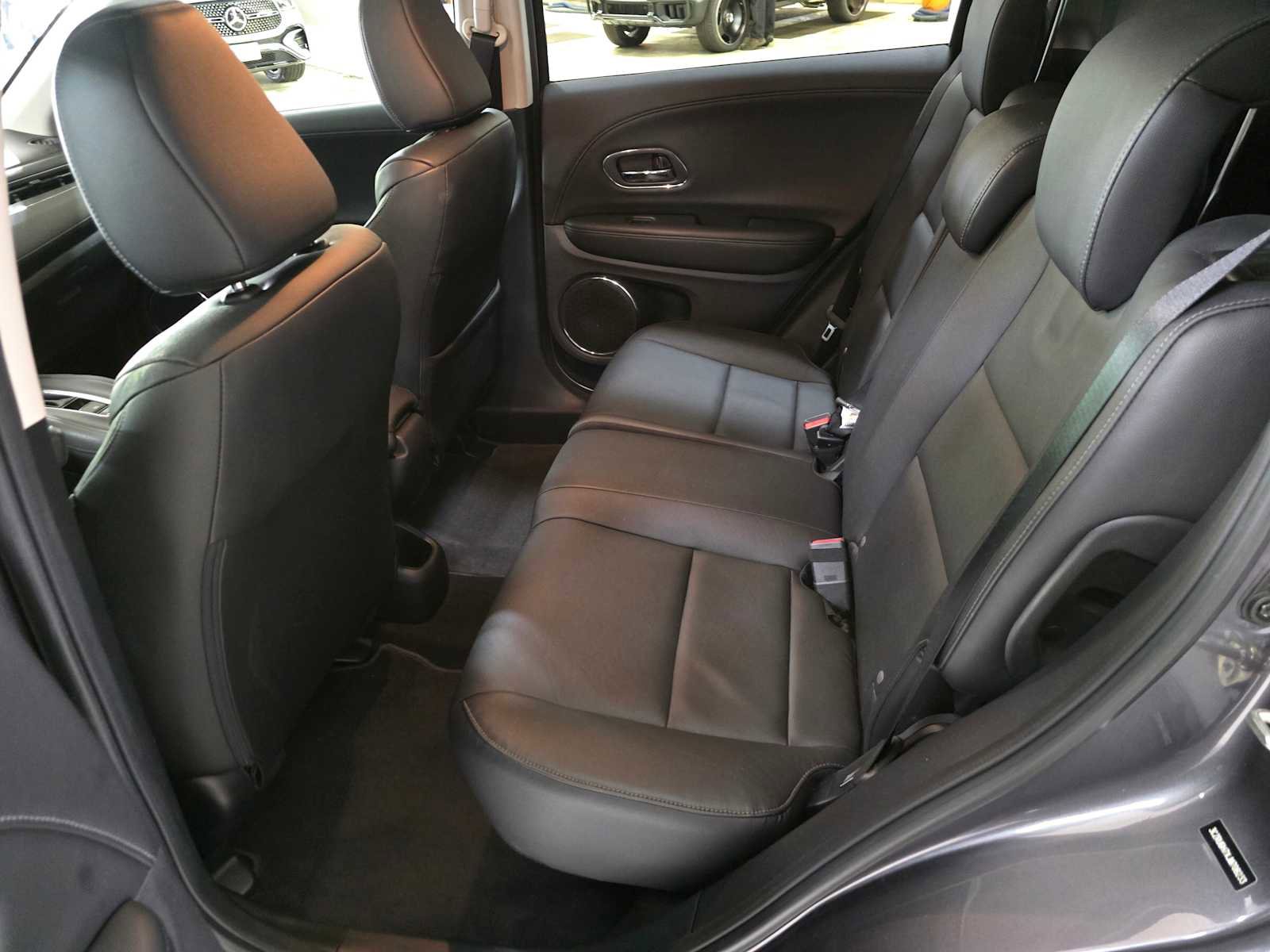 Used 2018 Honda HR-V EX-L image 19