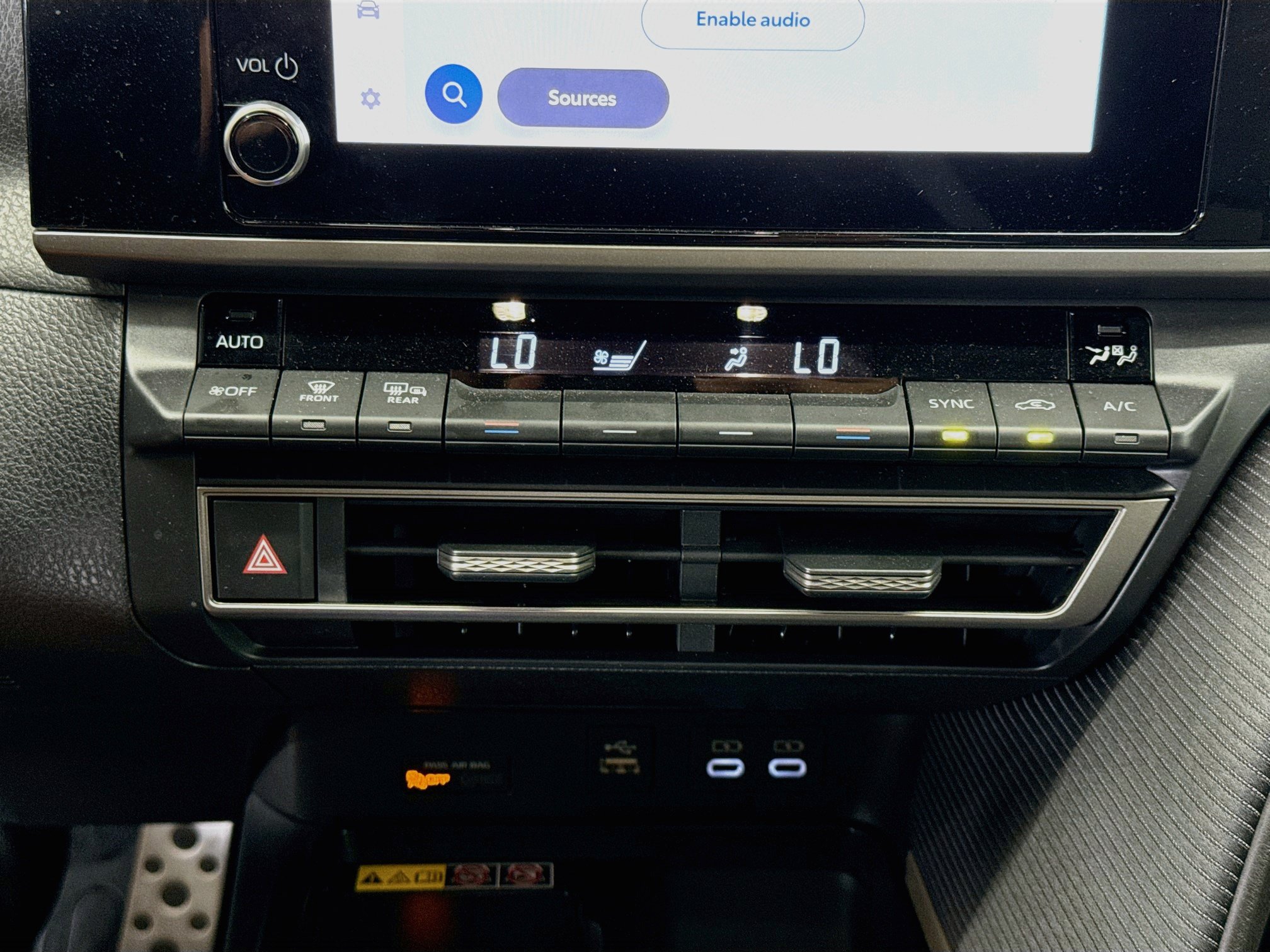Used 2026 Toyota Camry SE FWD image 23