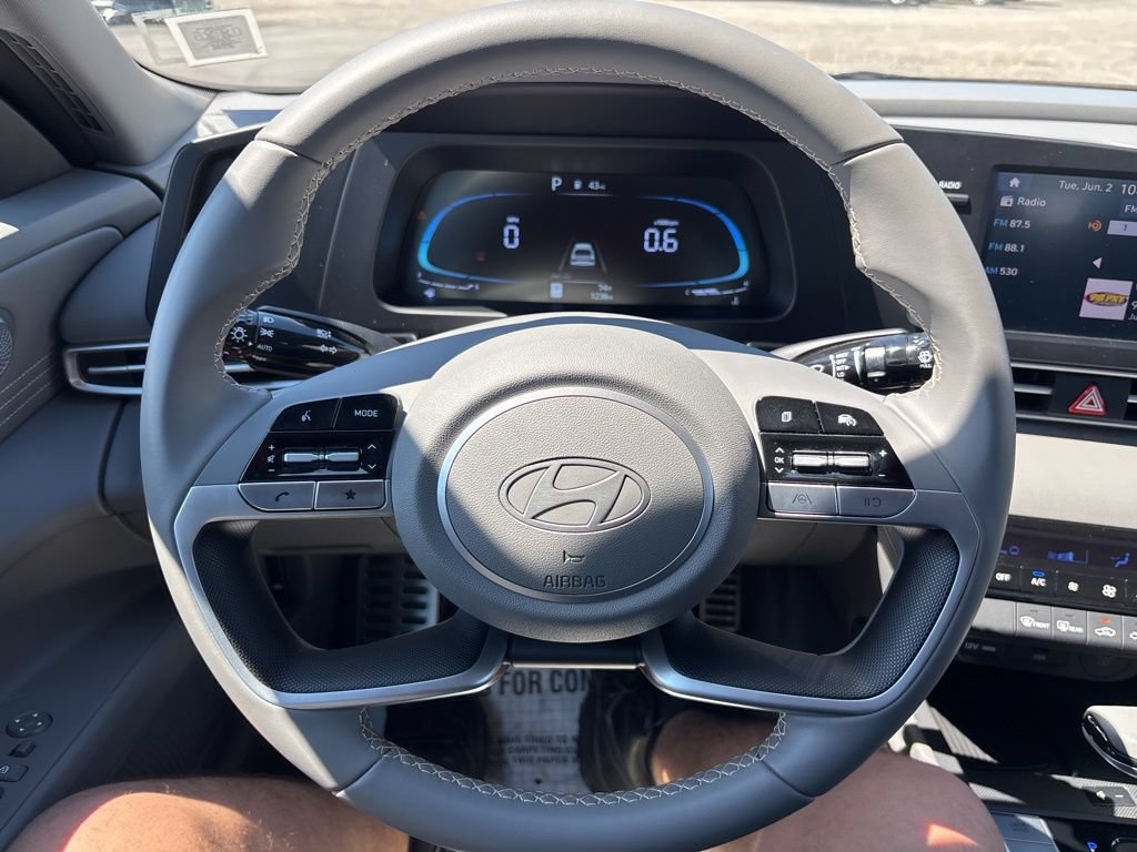 New 2025 Hyundai Elantra Sport FWD image 22