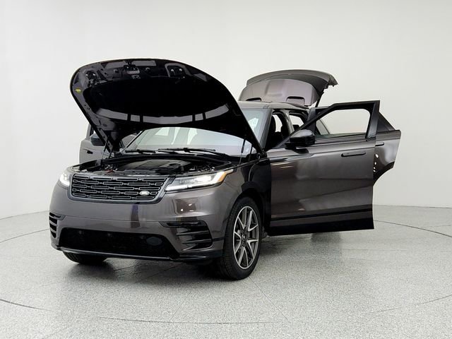 New 2026 Land Rover Range Rover Velar Dynamic SE image 9