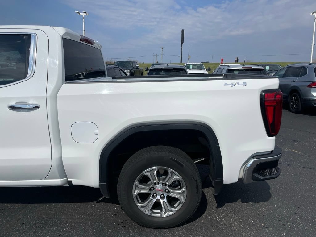 Used 2025 GMC Sierra 1500 SLT AWD/4WD image 37