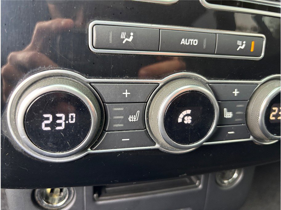 Used 2016 Land Rover Range Rover Supercharged image 42